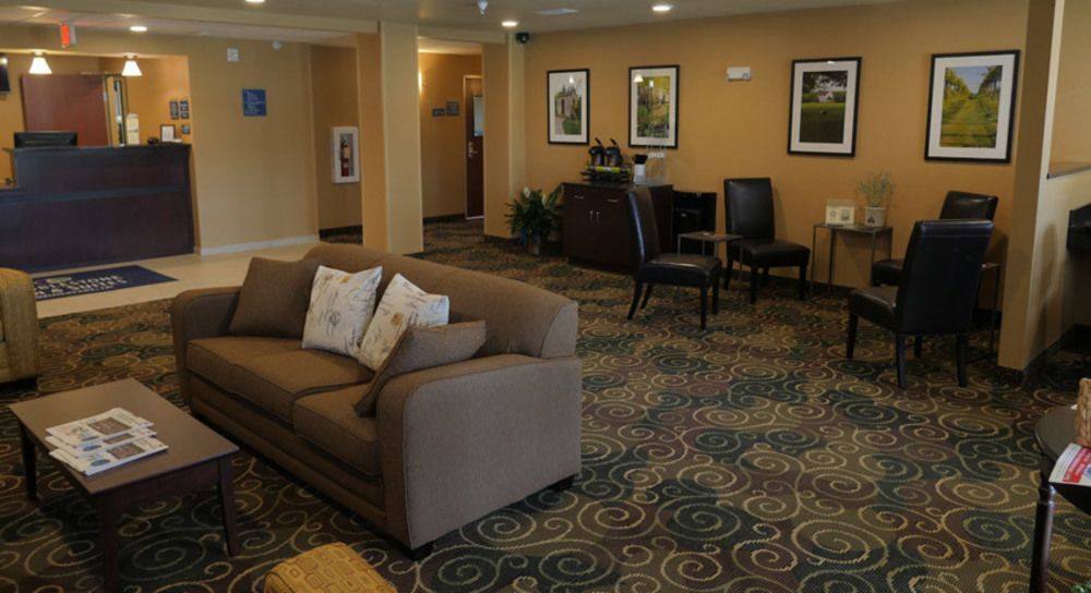 Cobblestone Inn & Suites-Winterset Exterior foto
